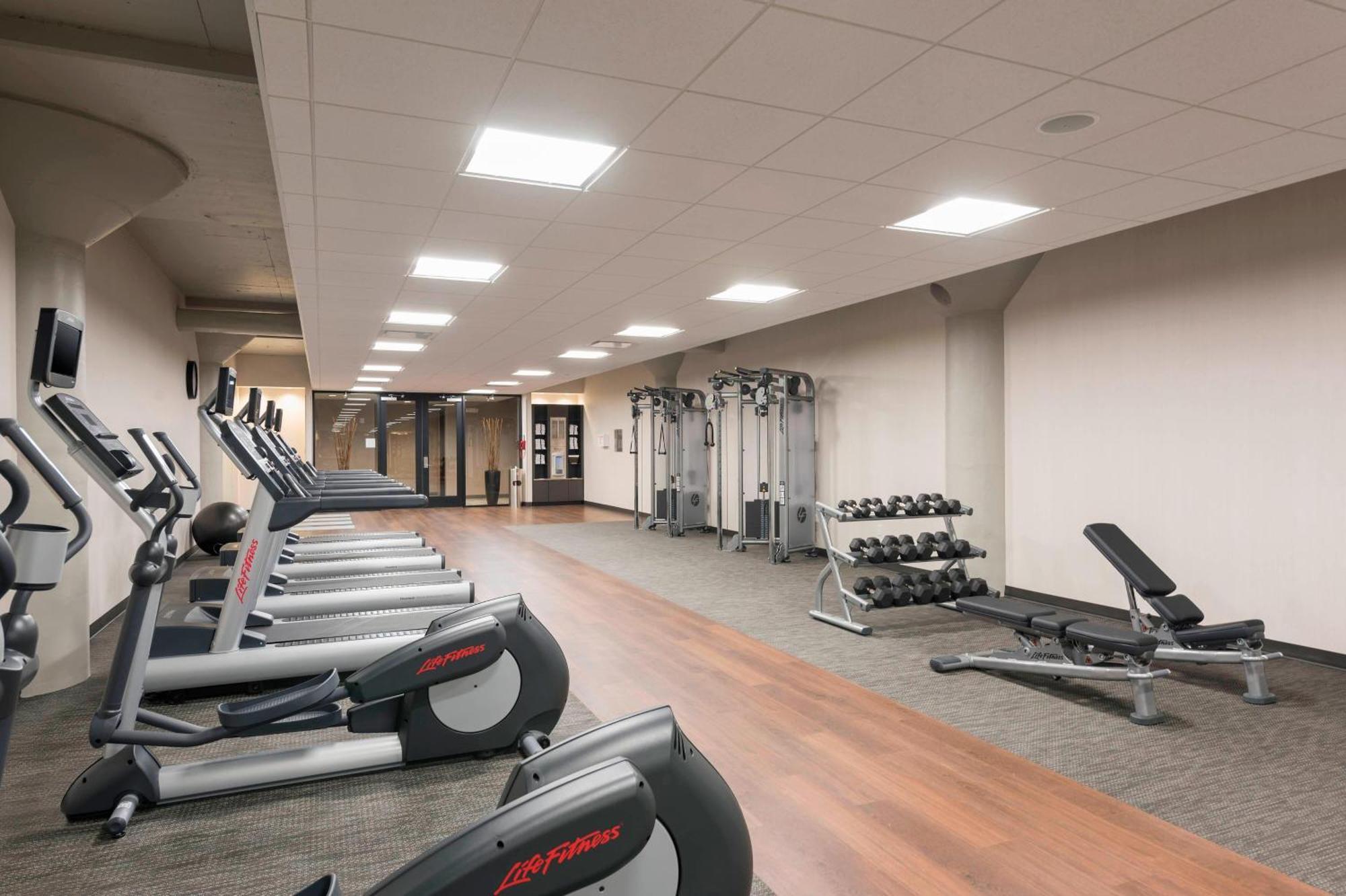 Courtyard By Marriott Waterloo Cedar Falls Zewnętrze zdjęcie