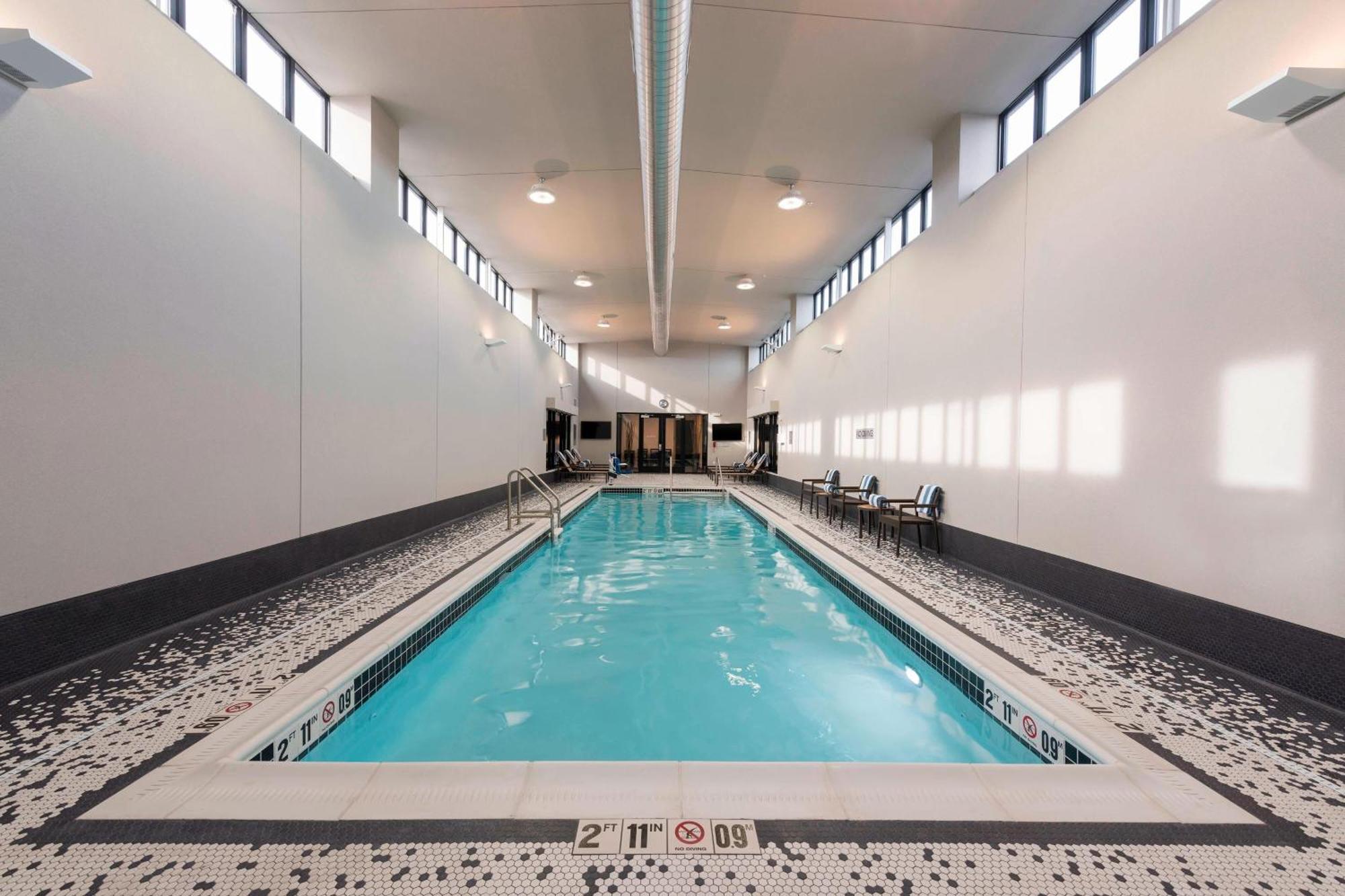 Courtyard By Marriott Waterloo Cedar Falls Zewnętrze zdjęcie