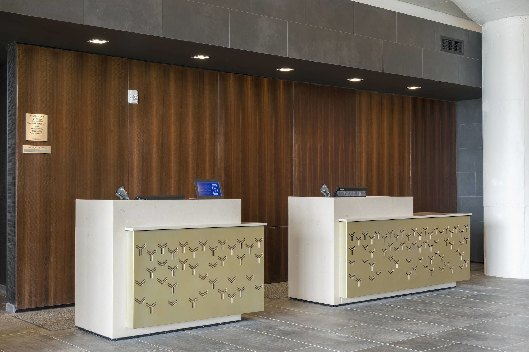 Courtyard By Marriott Waterloo Cedar Falls Zewnętrze zdjęcie